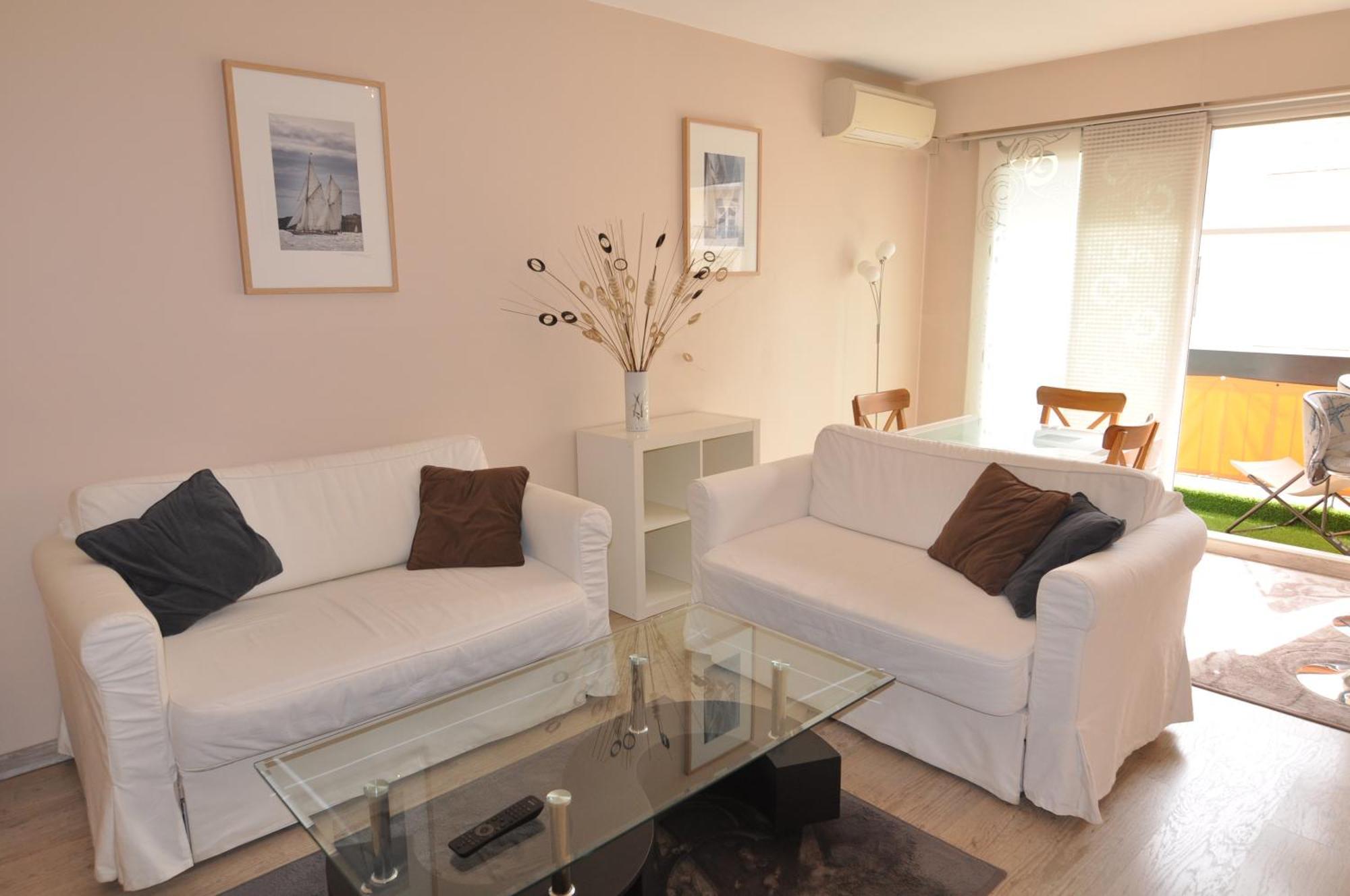 Cosy One-Bedroom Apartment -Stayinantibes- Le Cosy ภายนอก รูปภาพ