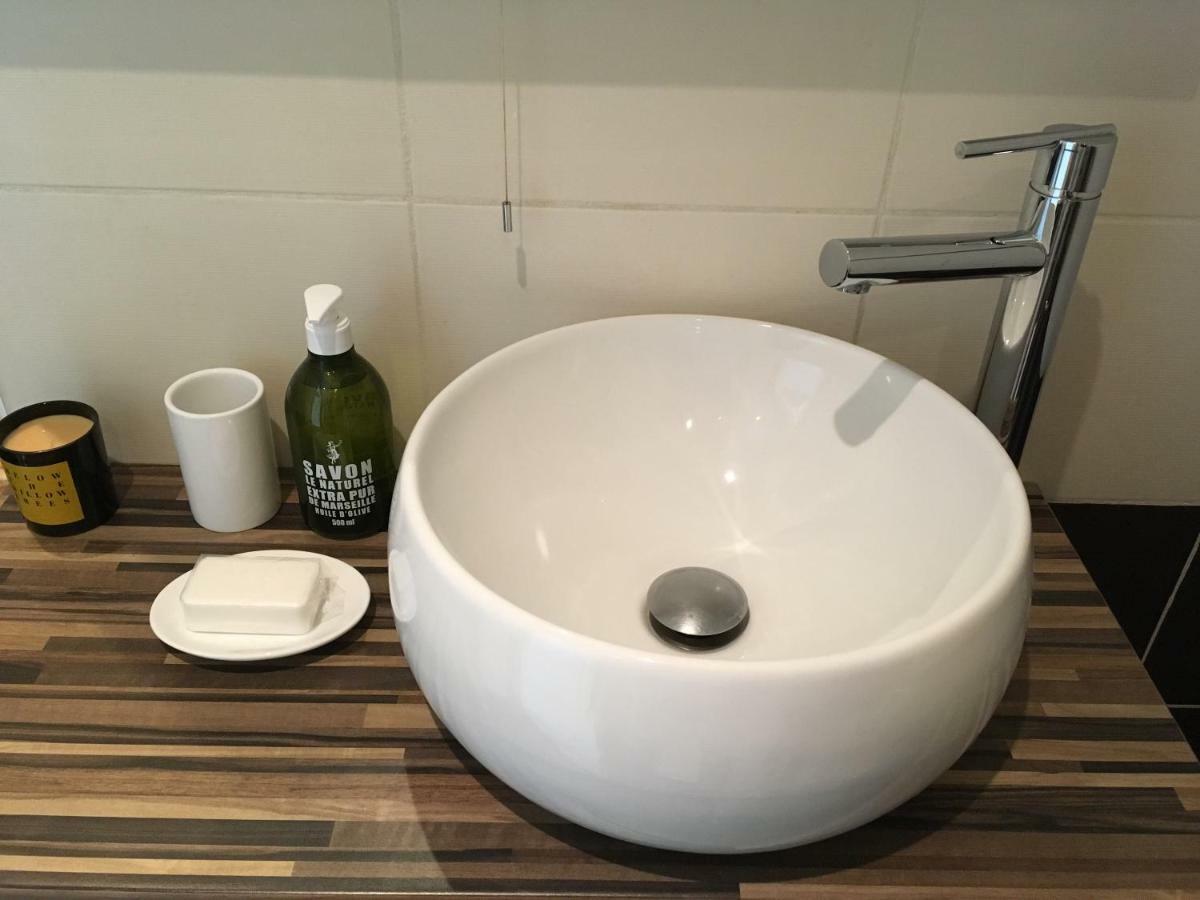 Cosy One-Bedroom Apartment -Stayinantibes- Le Cosy ภายนอก รูปภาพ